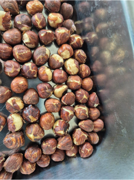 hazelnoten grillen voor choco